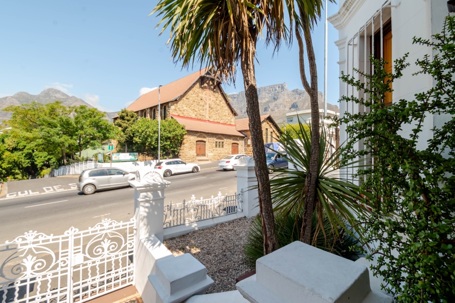 2 Bedroom Property for Sale in Tamboerskloof Western Cape